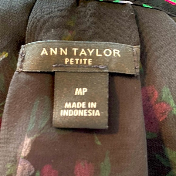 Ann Taylor Black Colorful Floral Print Blouse, MP - Picture 6 of 9